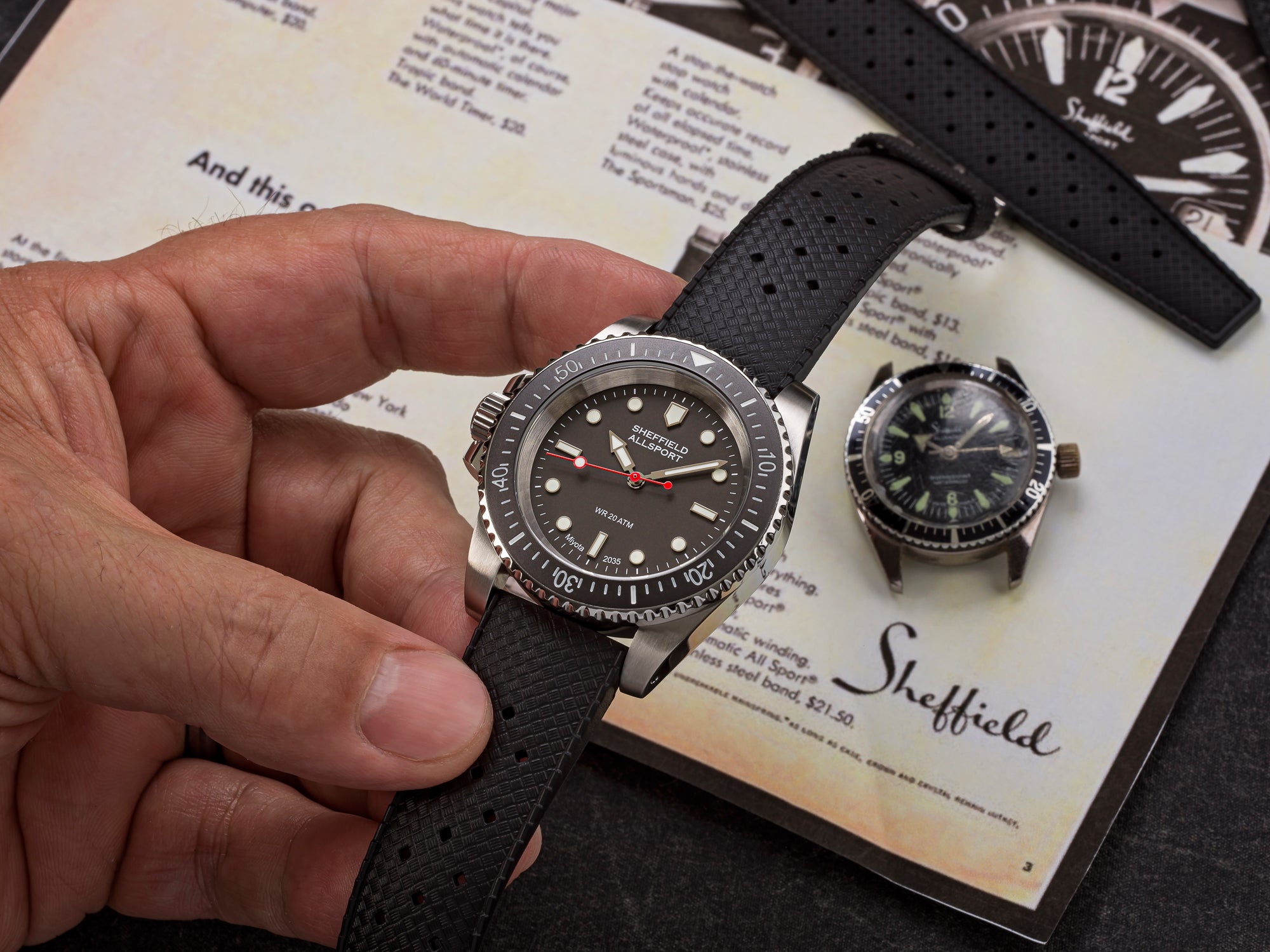 Sheffieldシェフィールド 手巻きダイバー Sheffieldシェフィールド 手巻きダイバー
