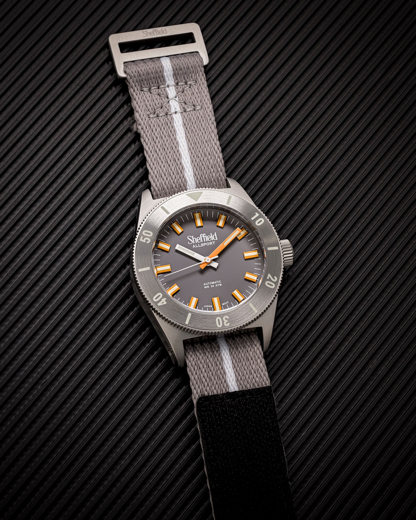 Deep Gray 300